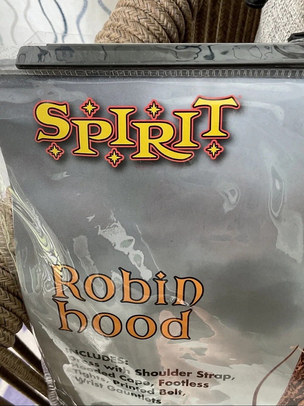 Spirit Women’s Robin Hood Costume, Size Large - Picture 2 of 7